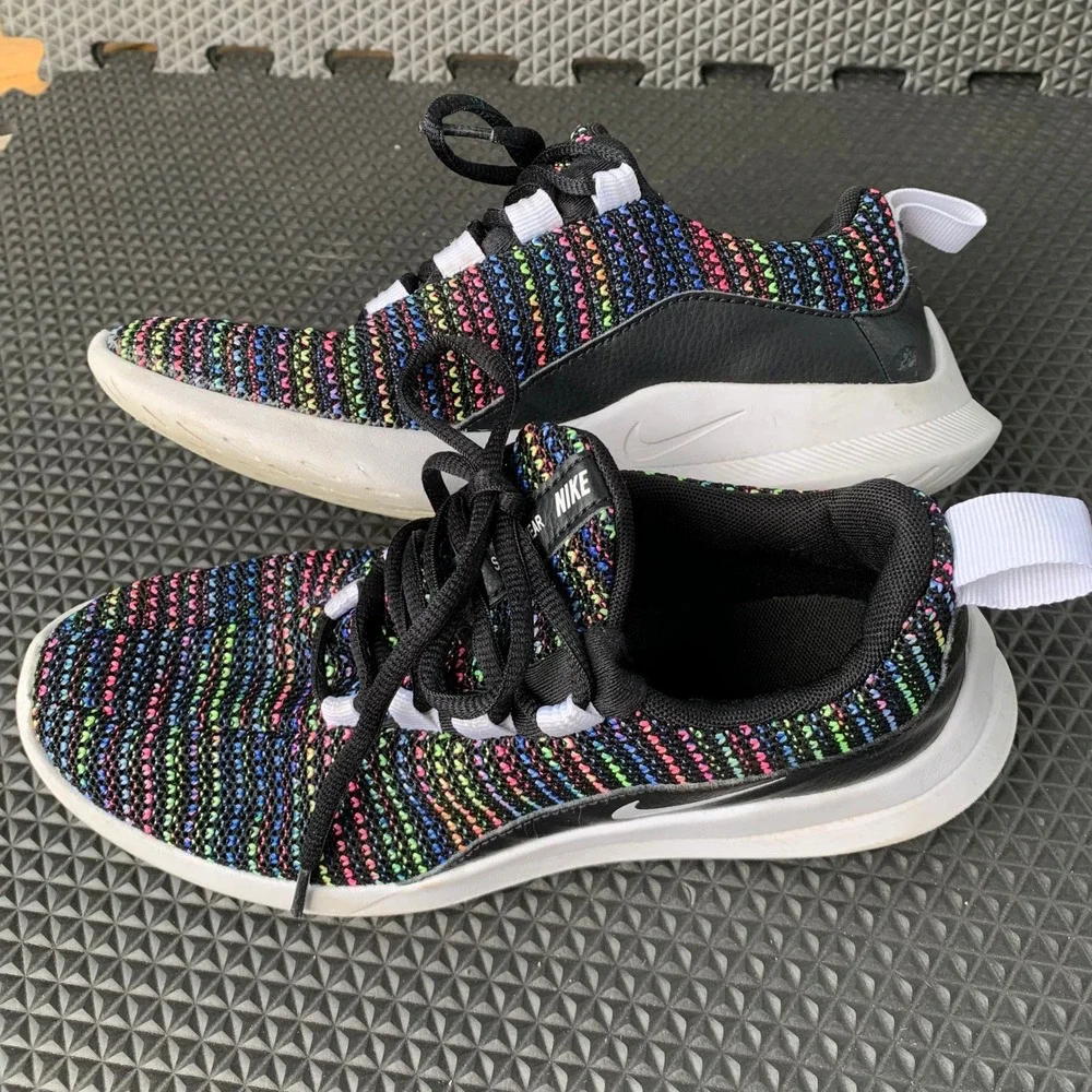 Nike Sportswear Sneakers 4Y Multicolor Athletic Shoes Youth Or Women's 5.5-6 Fun